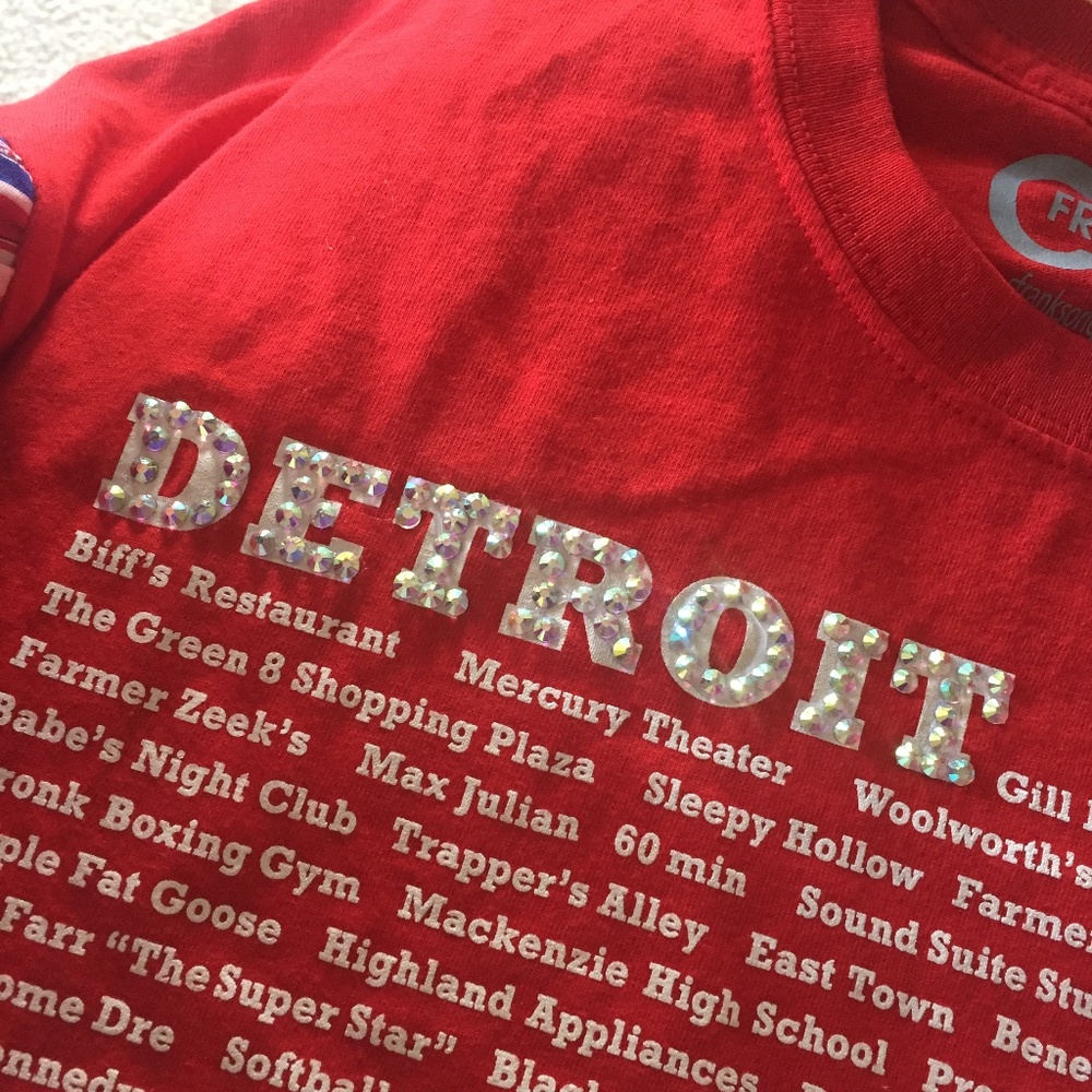 Detroit Pistons Embellished Flutter Sleeve Tee XL - Picture 5 of 13